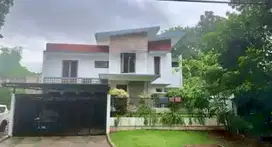 Dijual Rumah dalam Cluster Menteng Bintaro Sektor 7, Lokasi Strategis