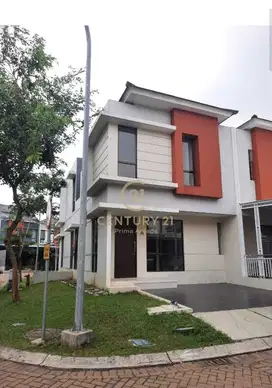 Dijual rumah cantik siap huni, posisi hook , lingkungan aman, nyaman