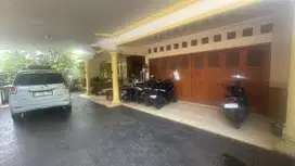 Rumah s pool jatimurni pondok melati bekasi