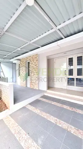 Rumah Hook Utara Sebelah Sport Club Cluster Thomson Gading Serpong