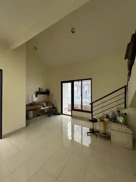 Newton Gading Serpong 7x18 siap huni