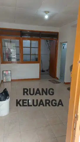 Rumah jual cepat harga miring luas 99m2 di komplek PorisGaga tangerang