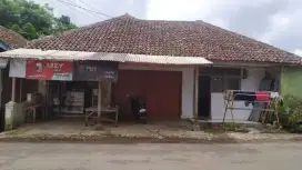 Dijual Rumah Pinggir Jalan