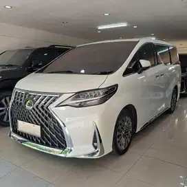 Lexus LM350 nik 2023