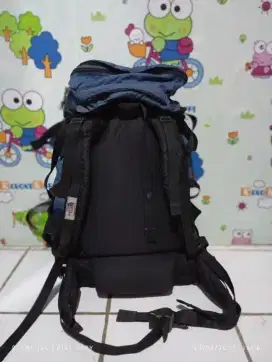 Tas Cariel untuk pendaki