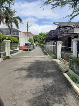 RUMAH TUA PASAR MINGGU DKT TB SIMATUPANG MAMPANG BAWAH NJOP JUAL CEPAT