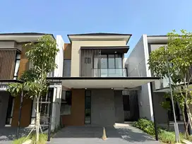 Rumah Brand New Kuningan Village PIK 2 8x15 4+1KT Jarang Ada