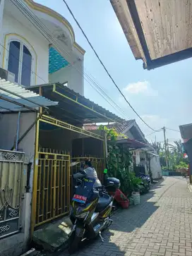 DIJUAL BUTUH RUMAH CANTIK 2 LANTAI UNTUK BAYAR PINJOL