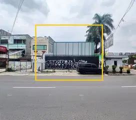 Disewakan Bangunan Komersial, Luas 300m2 di Jatiwaringin Raya, Bekasi