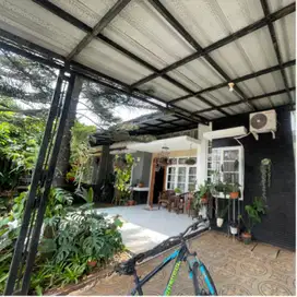 dijual rumah cantik posisi hook di cibubur country