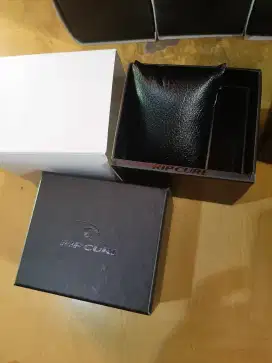 Box kotak jam tangan rip curl