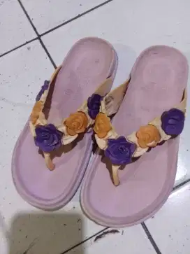 Sendal pink anak