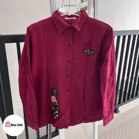 Kemeja maroon. Kemeja bordir. Atasan maroon. Preloved kemeja