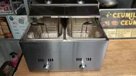 PENGGORENGAN (GAS FRYER) MERK GETRA TYPE GF-102G
