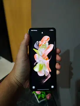 (1391) Samsung Galaxy Flip 4 8/256 Resmi SEIN