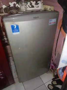 freezer kulkas pembuatan batu es