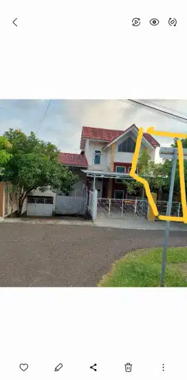 Disewakan rumah  tingkat