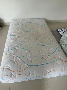 Jual murah kasur comforta 120x200 spt foto msh bagus,920 ribu nego