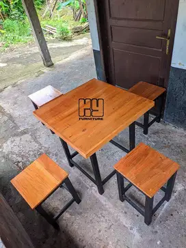Meja kursi kedai makan