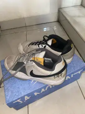 Nike Ja Morrant 11.5/45