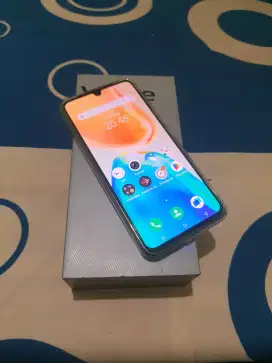 VIVO V25E 8 + 8 / 256 GB FULLSET NORMAL SEMUA GA PERNAH SERVIS