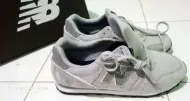 New balance 373 grey mewah