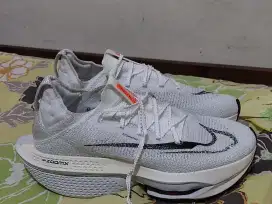 Sepatu Nike Air Zoom AlphaFly (sampan) no 42 original gahar mewah