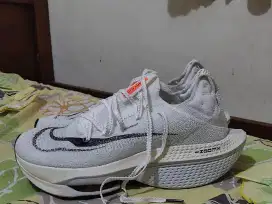 Sepatu Nike Air Zoom AlphaFly (sampan) no 42 original gahar mewah