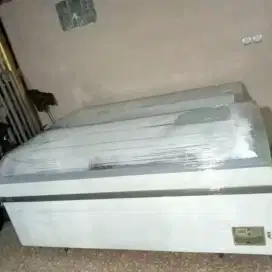 Freezer sliding kaca