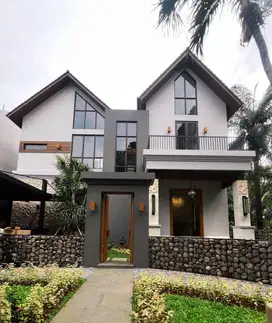 Rumah mewah di Bsd Cluster Puwpita Loka