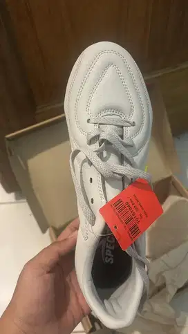 Sepatu Bola Spacs