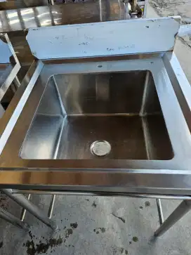Single sink 75x75x85
Harga 2jt
Stok 2 unit