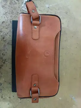 Clutch bag coklat