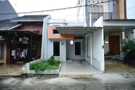 Rumah Strategis Bebas Banjir dekat Mall di Bekasi Dibantu KPR J-21076