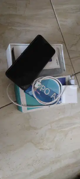 Oppo a92 ram 8+5 internal 128 lengkap mulus