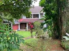 Rumah Tanah Luas Siap Huni Strategis di BIntaro Sektor 3A. 13513
