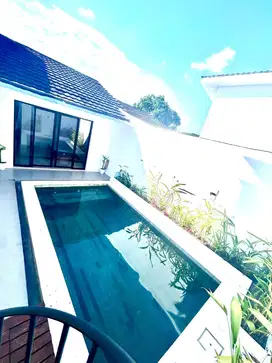 Leasehold Villa Baru Modern ada Kolam Renang di Tibubeneng.