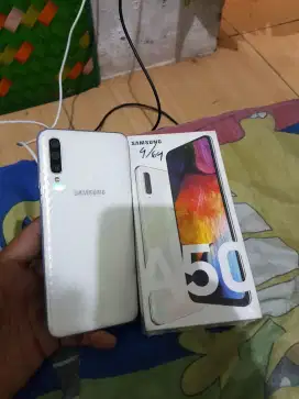 SAMSUNG A50 4/64 FULLSET