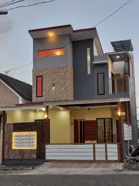 Dijual Rumah 2,5 Lantai di Kepuharjo, Karangploso, Malang