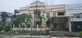 Rumah Mewah 3 Lantai Area Sunter Ada Lift