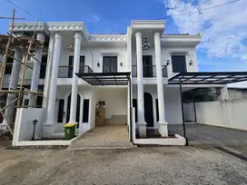 Rumah Mewah Pondok Bambu Duren Sawit Mengusung Gaya Eropa