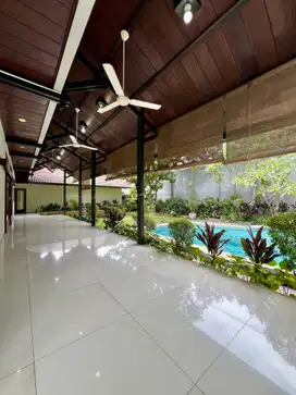 Rumah 2 lantai di Kemang, Jakarta Selatan