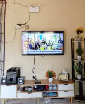 TV LED PHILIPS 39 INCH