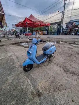 Sepeda Listrik Uwinfly T70 Lhitium Biru -Original & Bergaransi Resmi-