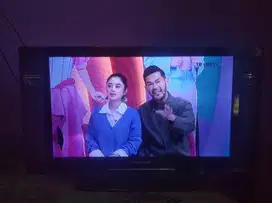 TV Polytron LED bekas normal analog