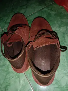 Jual Sepatu Kulit Zeinten no 40. Lagi Bu