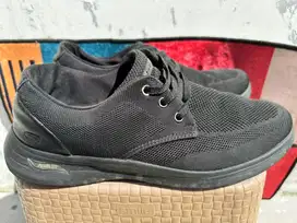 Sepatu skechers ori mulus