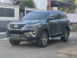 Toyota Fortuner 2.7 SRZ Bensin AT 2018