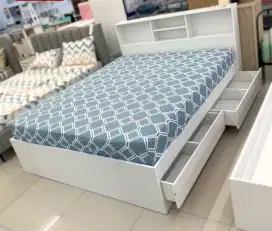 Menjual tempat tidur model drawers