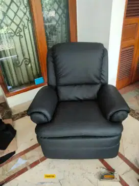 Tukang servis sofa